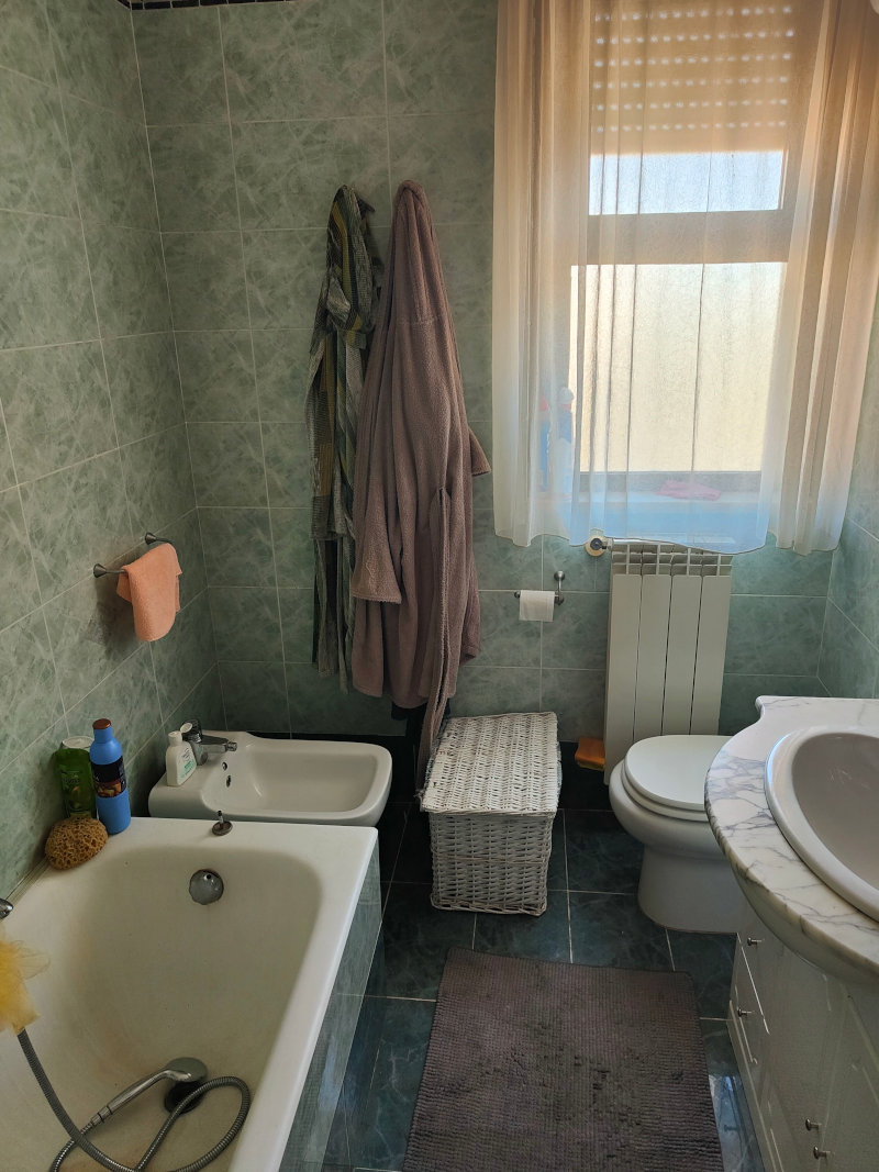 0000576 Lim-mobiliare-bagno